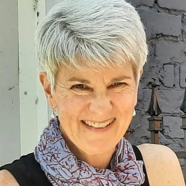 A headshot of Mindbody Consultant Terri Fry